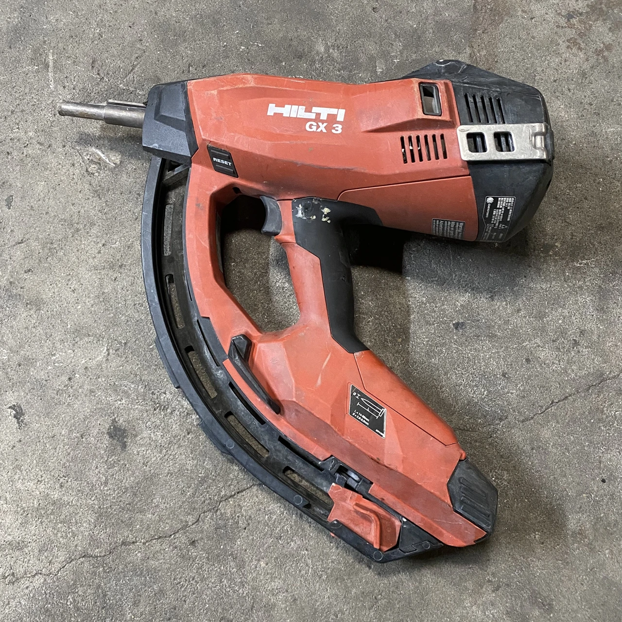 

Газовый пистолет HILTI GX3, гвоздезабивной пистолет, пневматический пистолет для стальных гвоздей с плоской головкой, только корпус, б/у