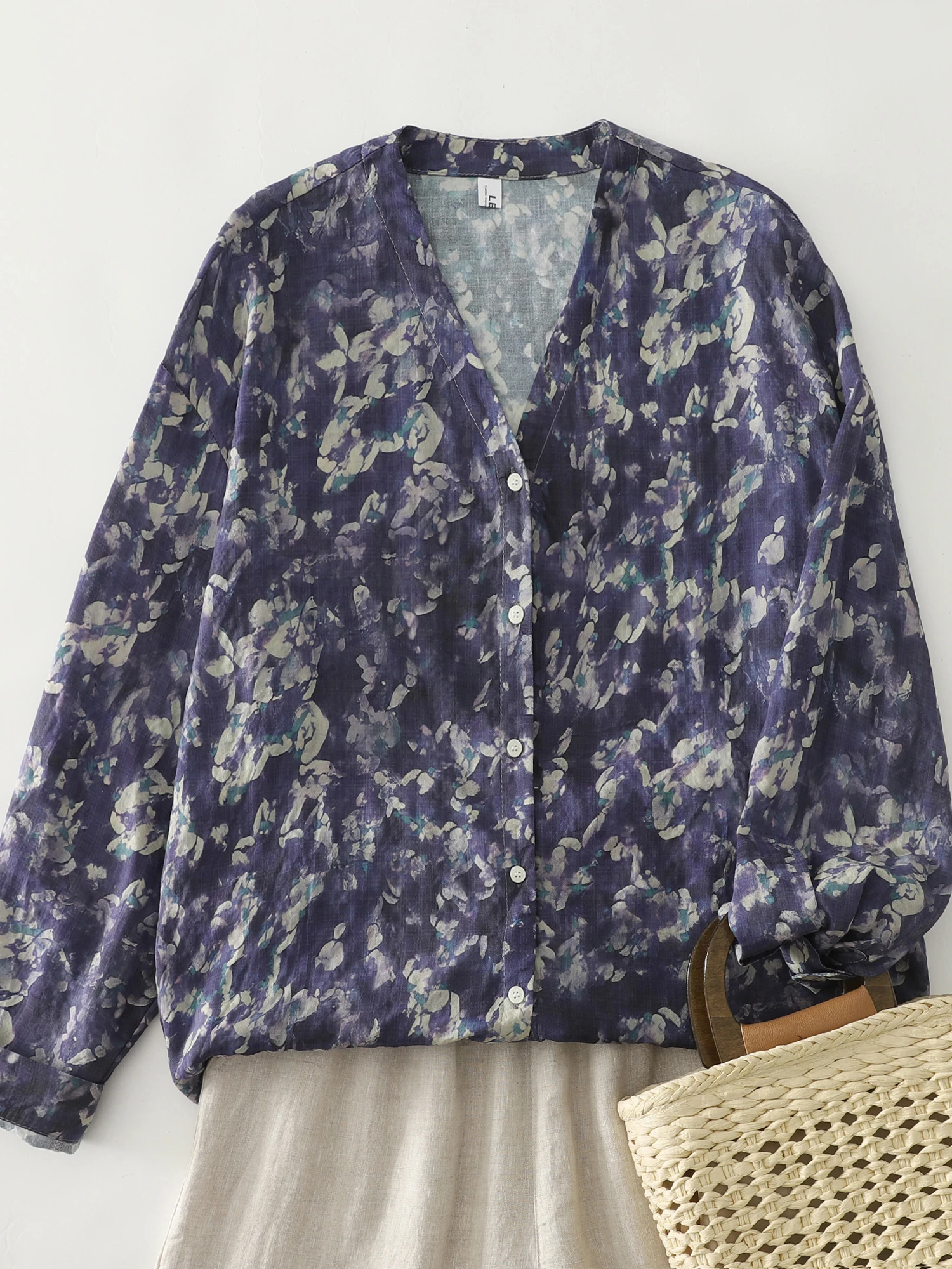 

Artistic Sle Floral Print Cotton Linen Casual Long Sve V-Ne Large Size irt Anti-Aging Spring Autumn New Arrival