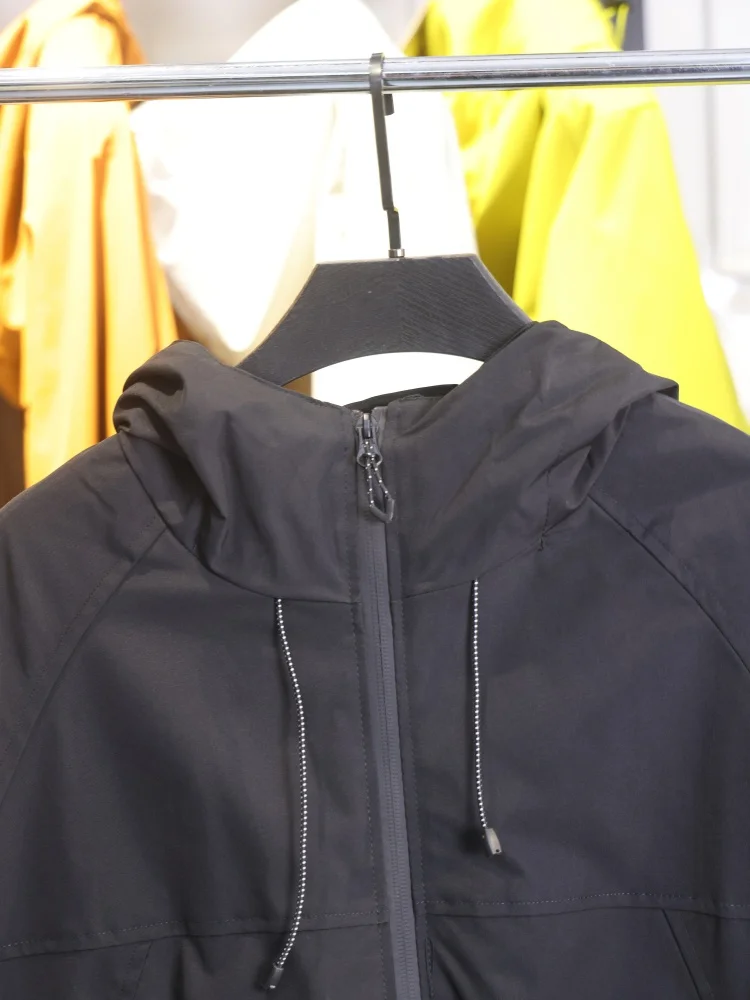 

Outdoor Faionable Waterproof Hooded Jaet for Men And Women Spring Autumn New Sle Durable Polyester Fiber Stand Fit
