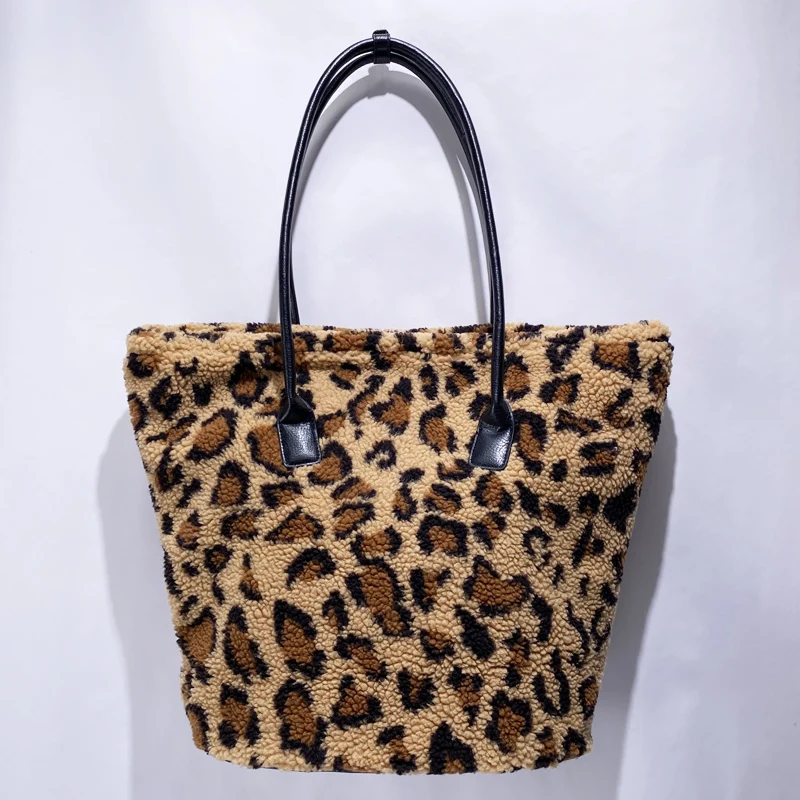 

Leopard Print Oversize Plush Tote Bag For Women Luxury Designer Handbags And Purses 2024 New In Faux Fur Large Capacity Shoulder
