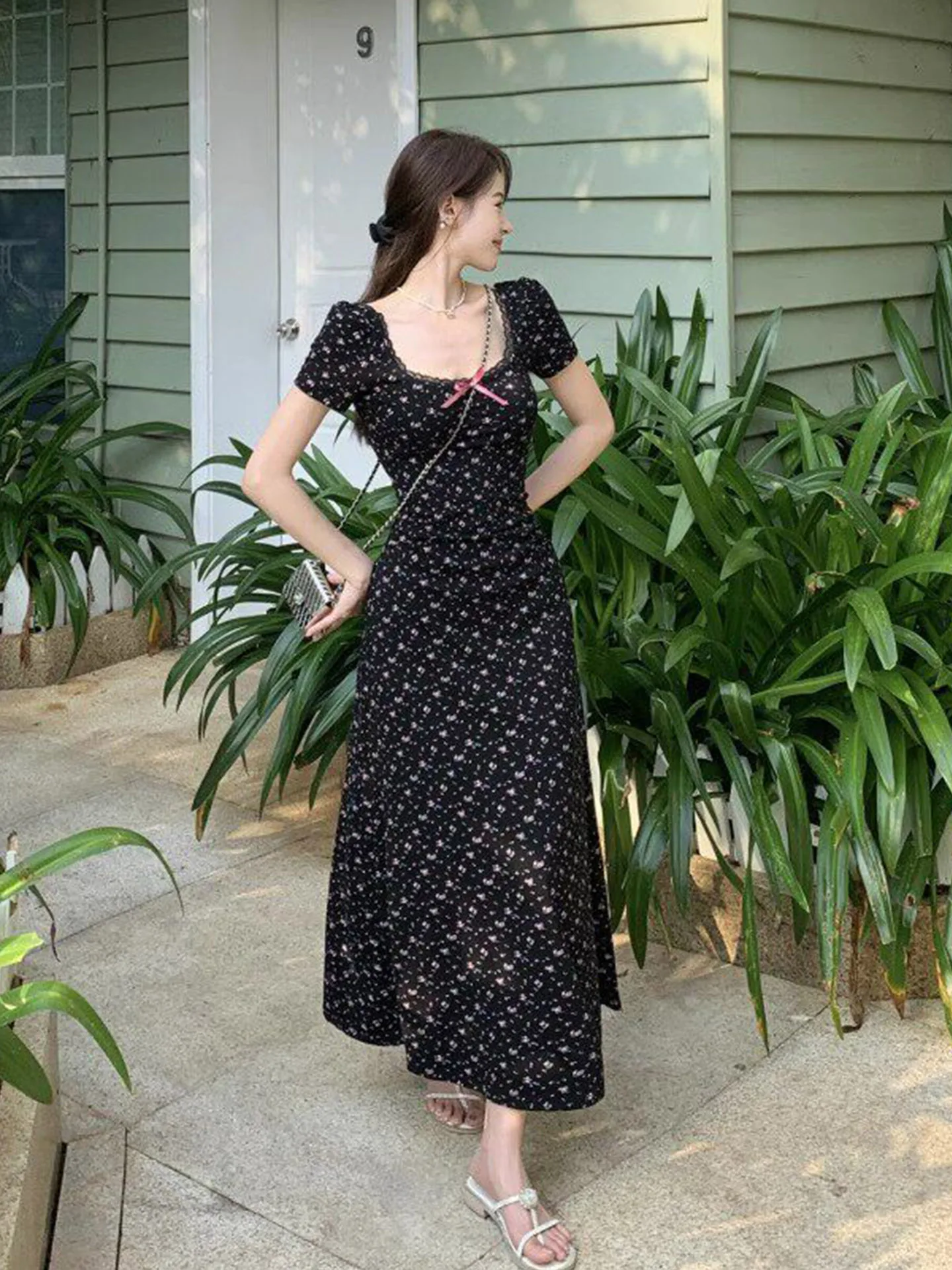 

Elegant Backless Floral Short Sleeve Women's Dress Slimming A-Line Summer Design Low Waist Casual Korean Style Knot