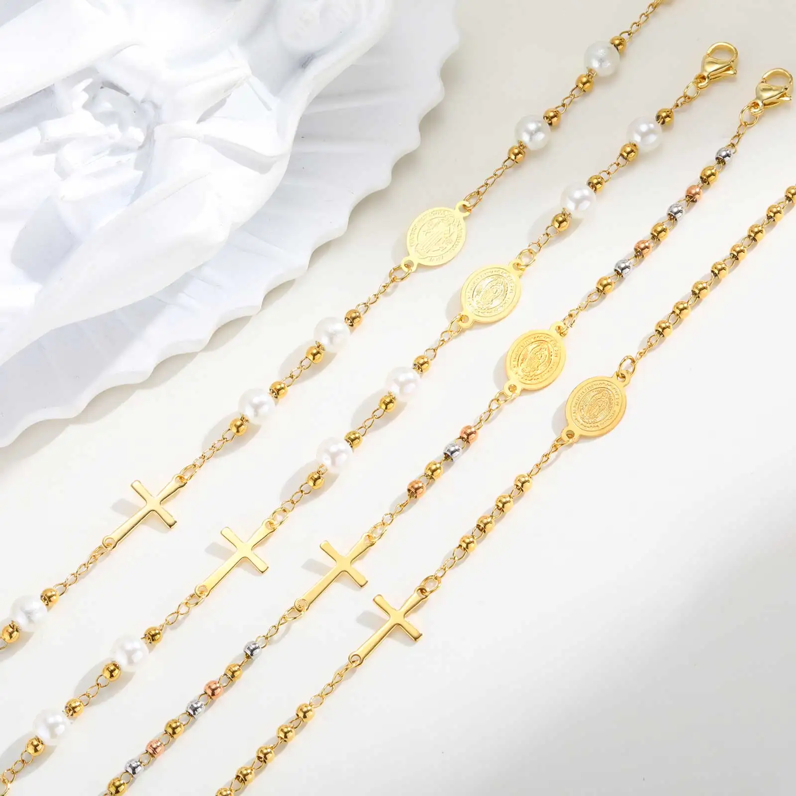 Imitation Pearl Hol…