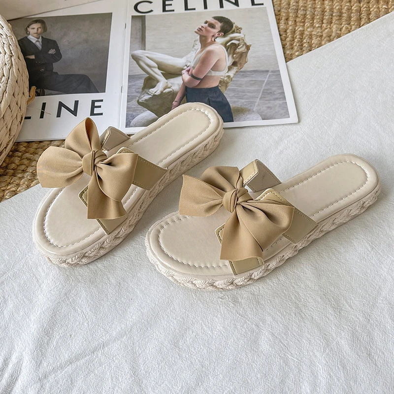 2022 Women's Summer New Bow Flat Slippers Women's Comfortable Versatile Beach Sandals Women's New Fashion Slope Slippers