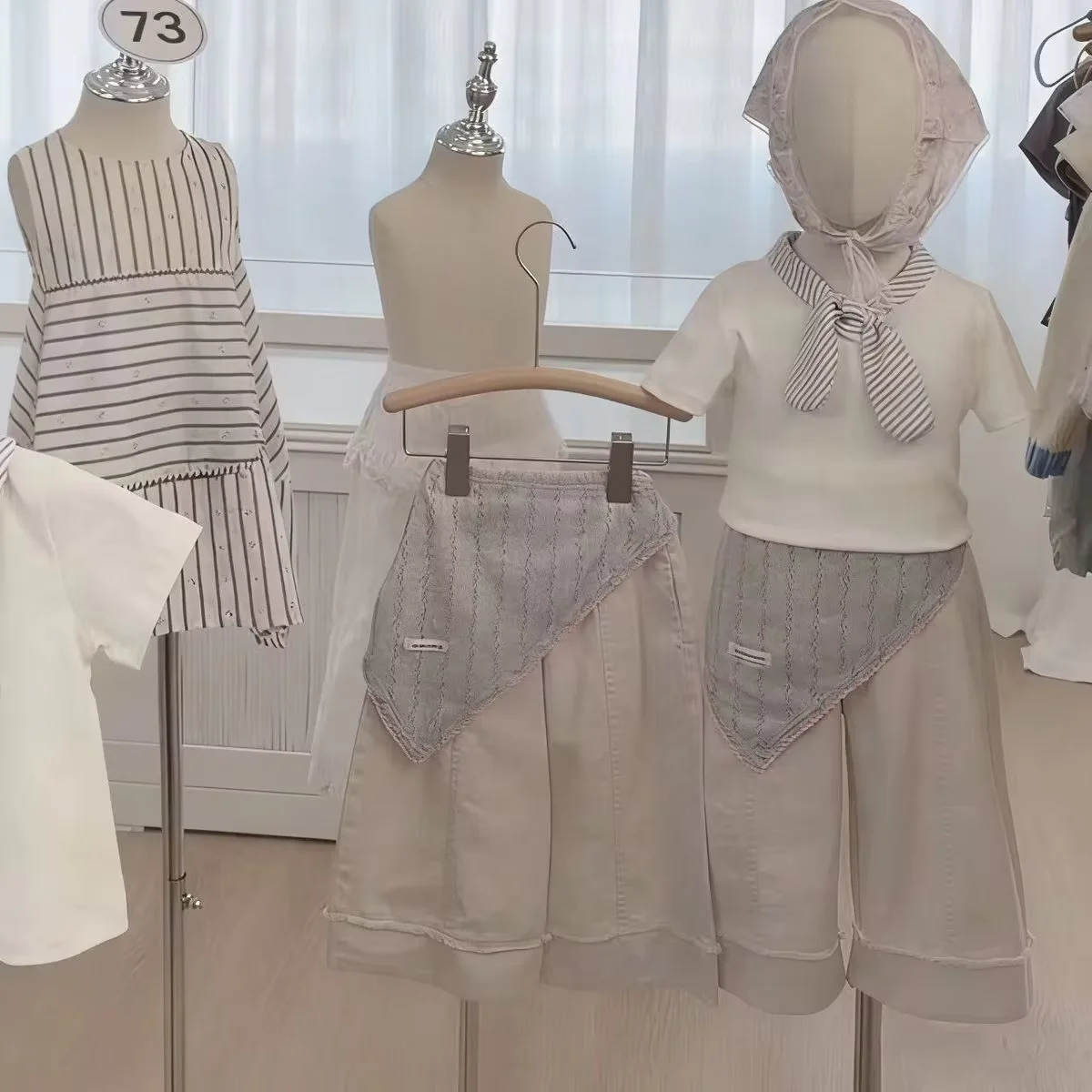 

Girls Pure Cotton Summer Set Short Sleeved T-shirt And Casual Wide Leg Pants Two-Piece Children's Clothing Ensemble 90-140CM