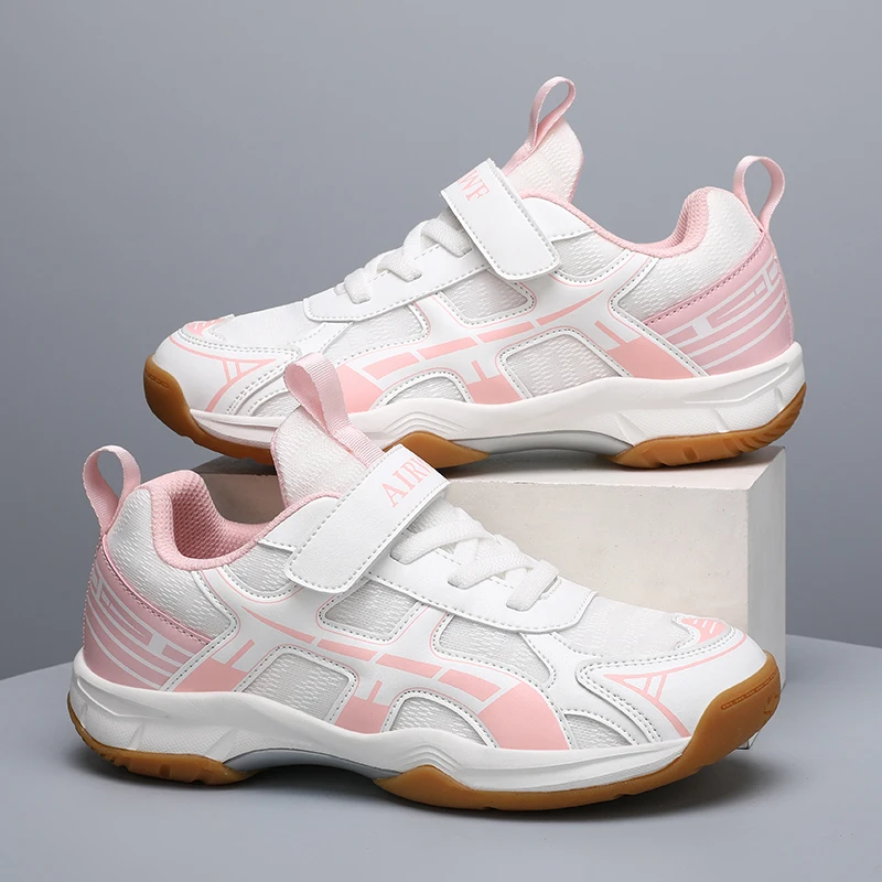 

Ventilated Mesh Kids Sport Footwear Anti Skid Wearable Sole Daily Casual Running Walking Sneakers For Kids