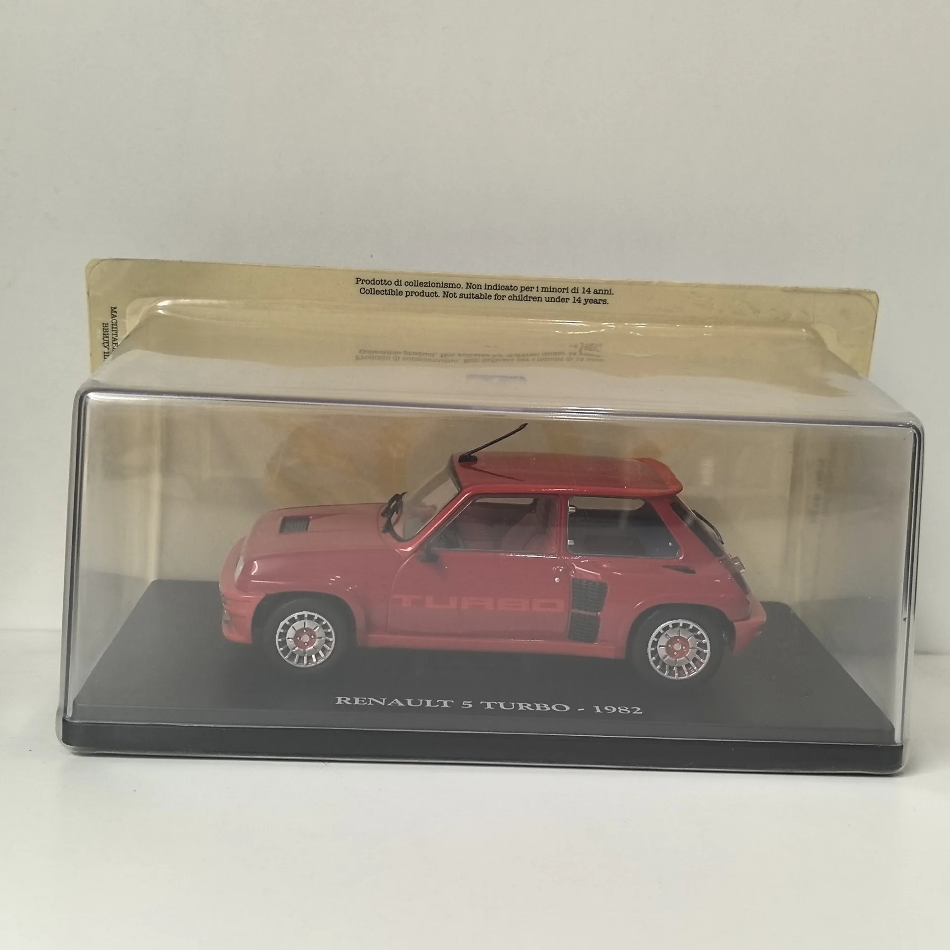 Diecast IXO 1/24 Scale RENAULT 5 TURBO 1982 Alloy Car Model