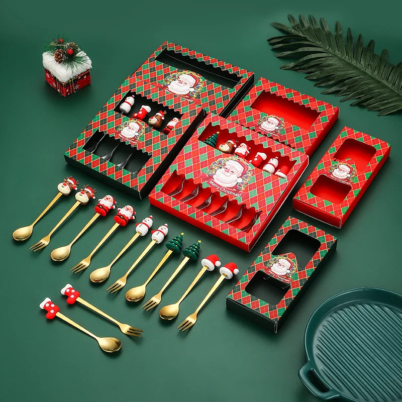 2/6 Stück Weihnachtsgeschenkset Edelstahl Löffel und Gabel Cartoon Puppe Geschirr Kaffeelöffel und Gabel Set mit für den Heimgebrauch