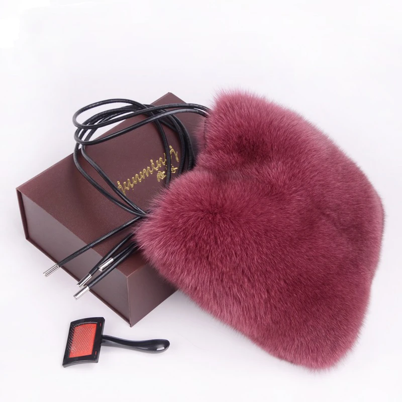 Stylish Large Capacity Women's Fur Bag Luxury Fluffy Fox Fur Crossbody Bag Drawstring Closed Casual Fur Shoulder Bag