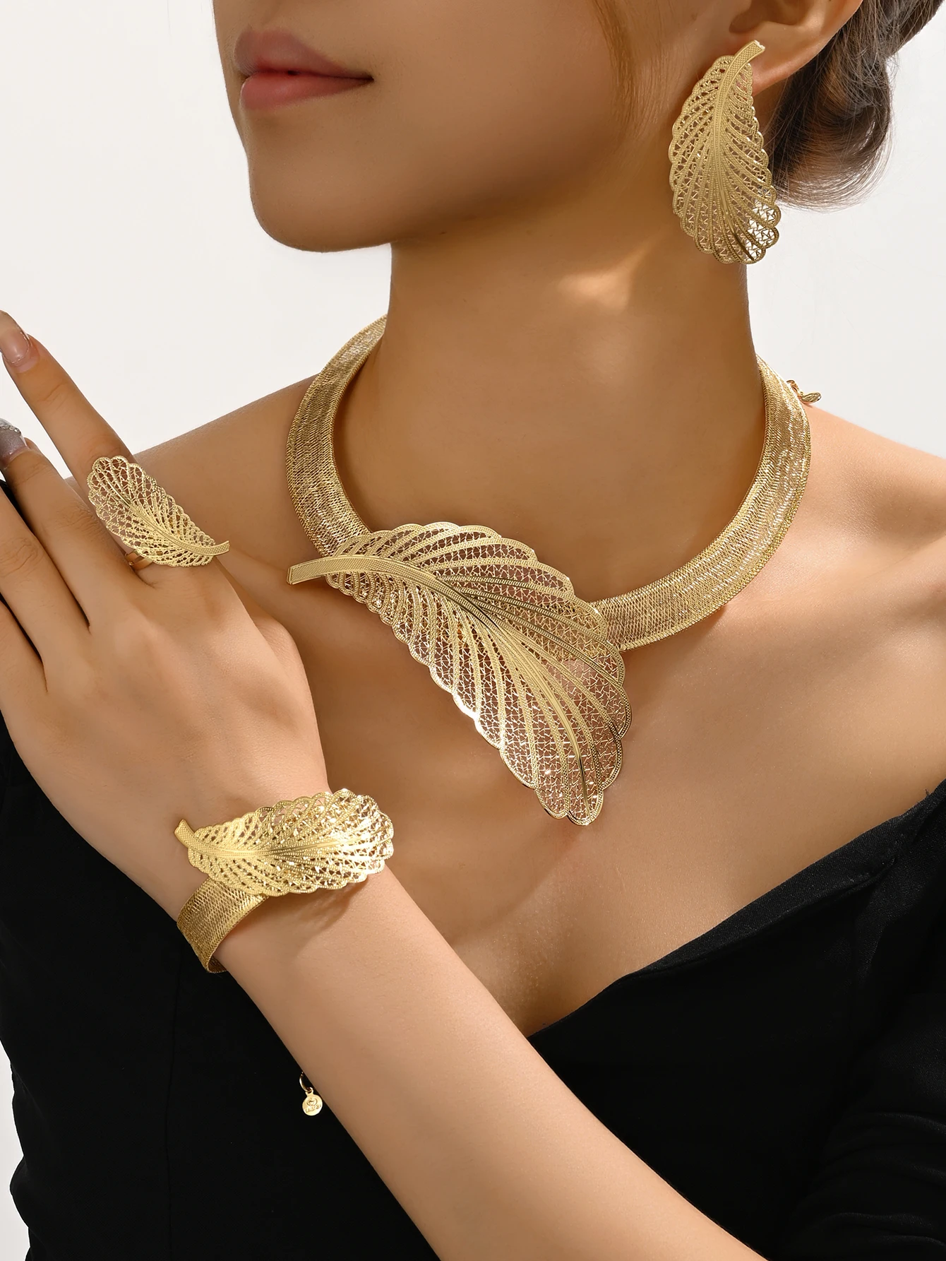 

5pcs/set High Quality Luxury Jewelry Sets for Women African Bridal Gold Fashion for Wedding and Gift Dubai