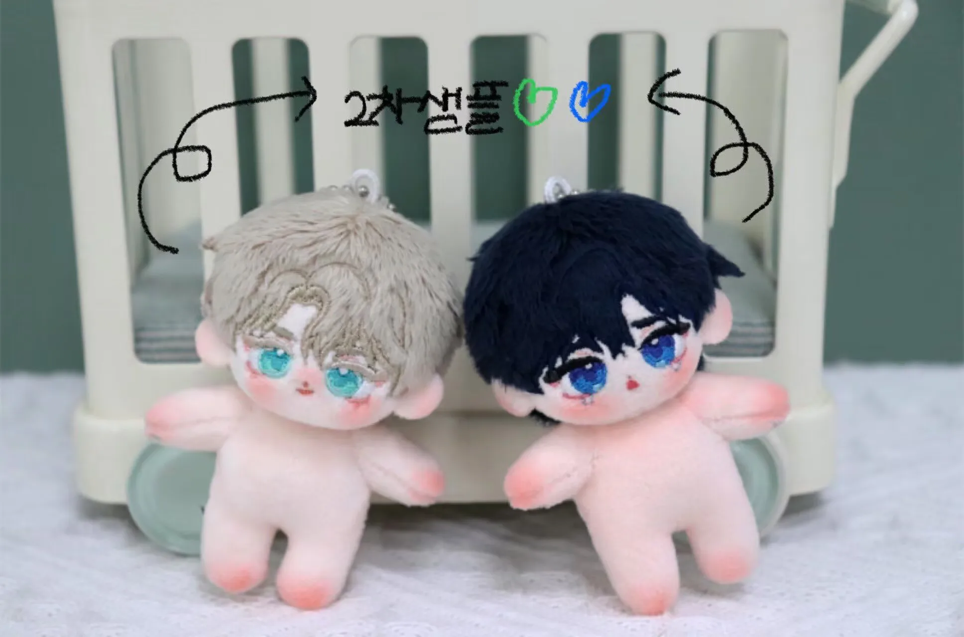 

Lezhin корейский BL Manhwa дерево без корней Cha TaeKyung&Kwon HeeSeo 10 см милый ребенок отправить в течение 120 дней