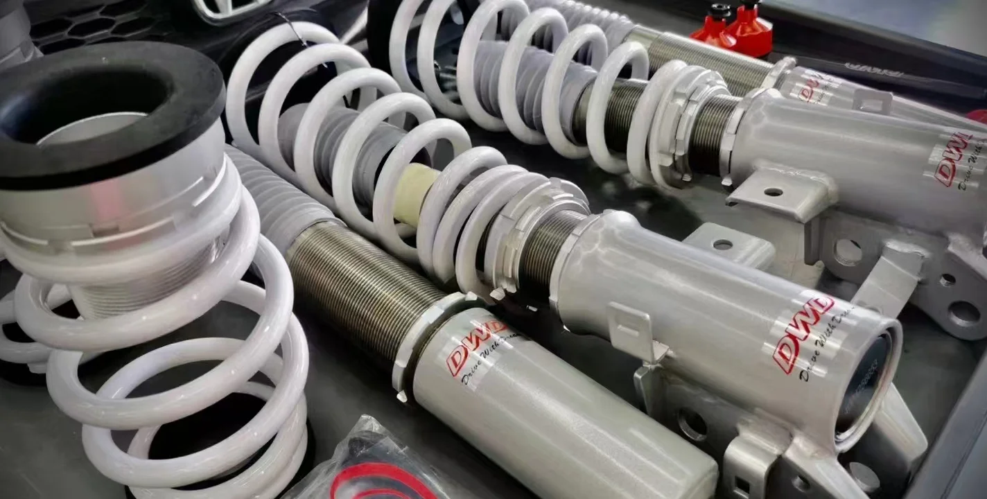 

Версия для Honda Civic SI FG/FB 12-13 HND025 32-ступенчатый регулируемый монотрубный койловерный амортизатор DDS