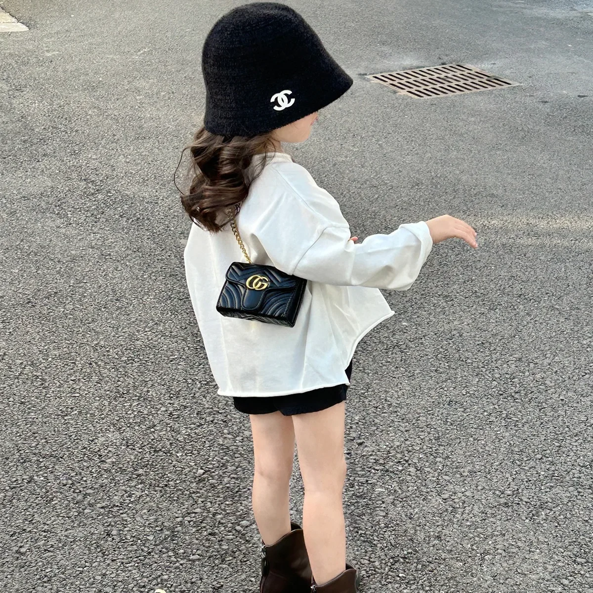 Children Clothing Girls Loose White T Casual Shorts 2024 Spring New Fashionable Solid Color Pocket Casual Black Pants