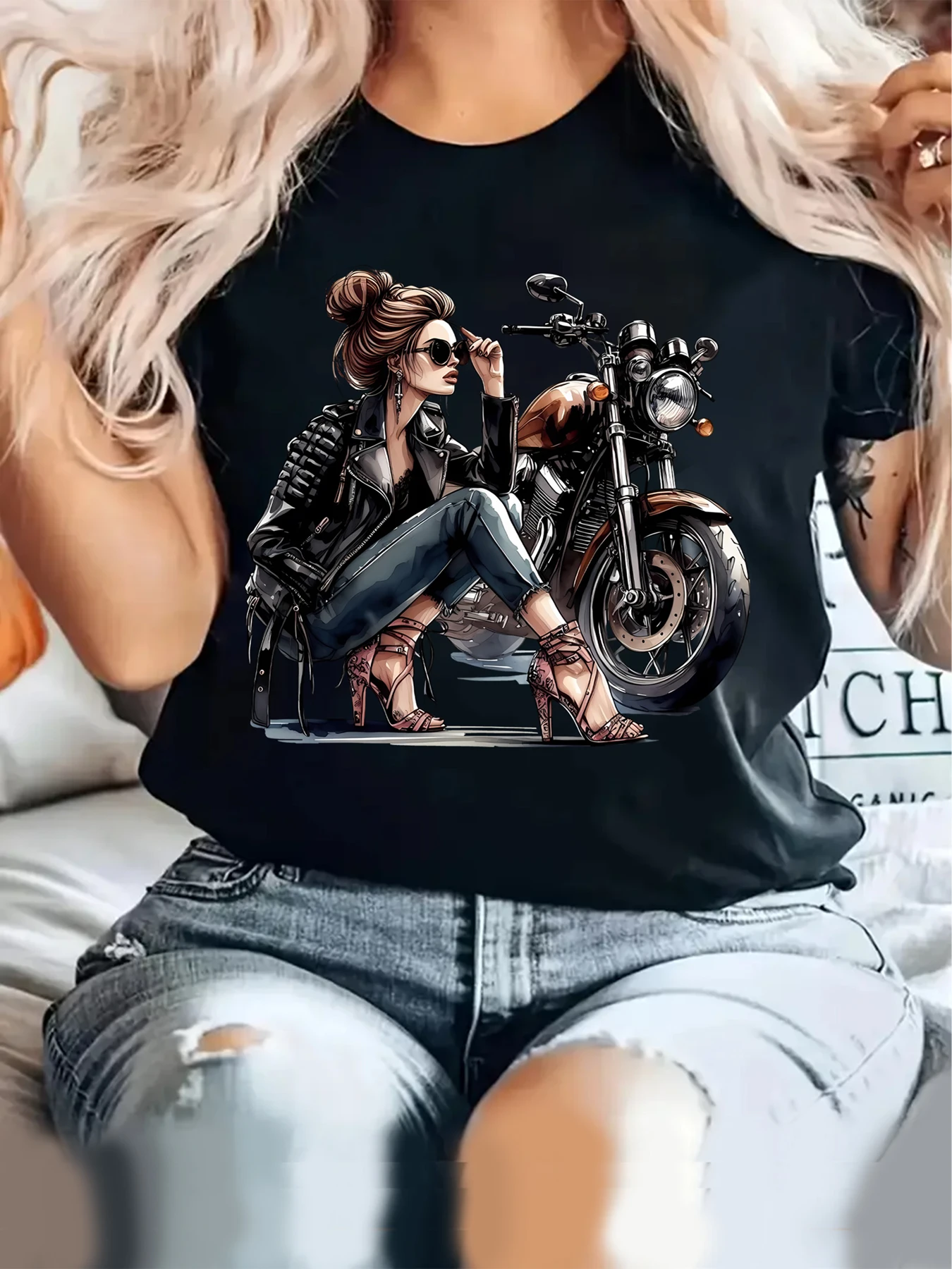 

Женская футболка с мотоциклетным принтом, идеальная летняя одежда, мотоциклетная футболка в стиле ретро для женщин, элегантный пышный дизайн, розовая со стильным дизайном