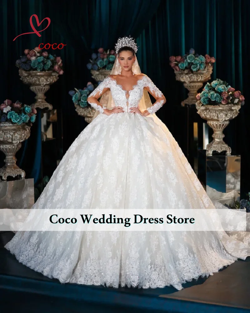 

Customized Exquisite lace Wedding Dresses Ball Gown Sheer Neck Deep V-Neck Full Sleeves Sparkle Princess Vestidos De Novias