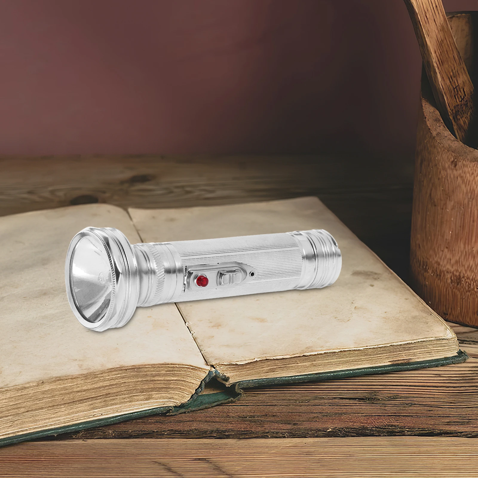 

1pc Retro Flashlight Vintage 70s Old-fashioned Torches Decorative Night Flashlight Aluminum Heritage Rural Home Decor