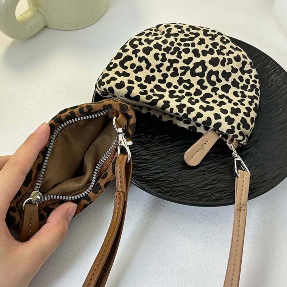 Suede Leopard Print Hanging Neck Bag Croissant Y2K Coin Purse with Lanyard Card Holder Handbag Mini Storage Bag Streetwear