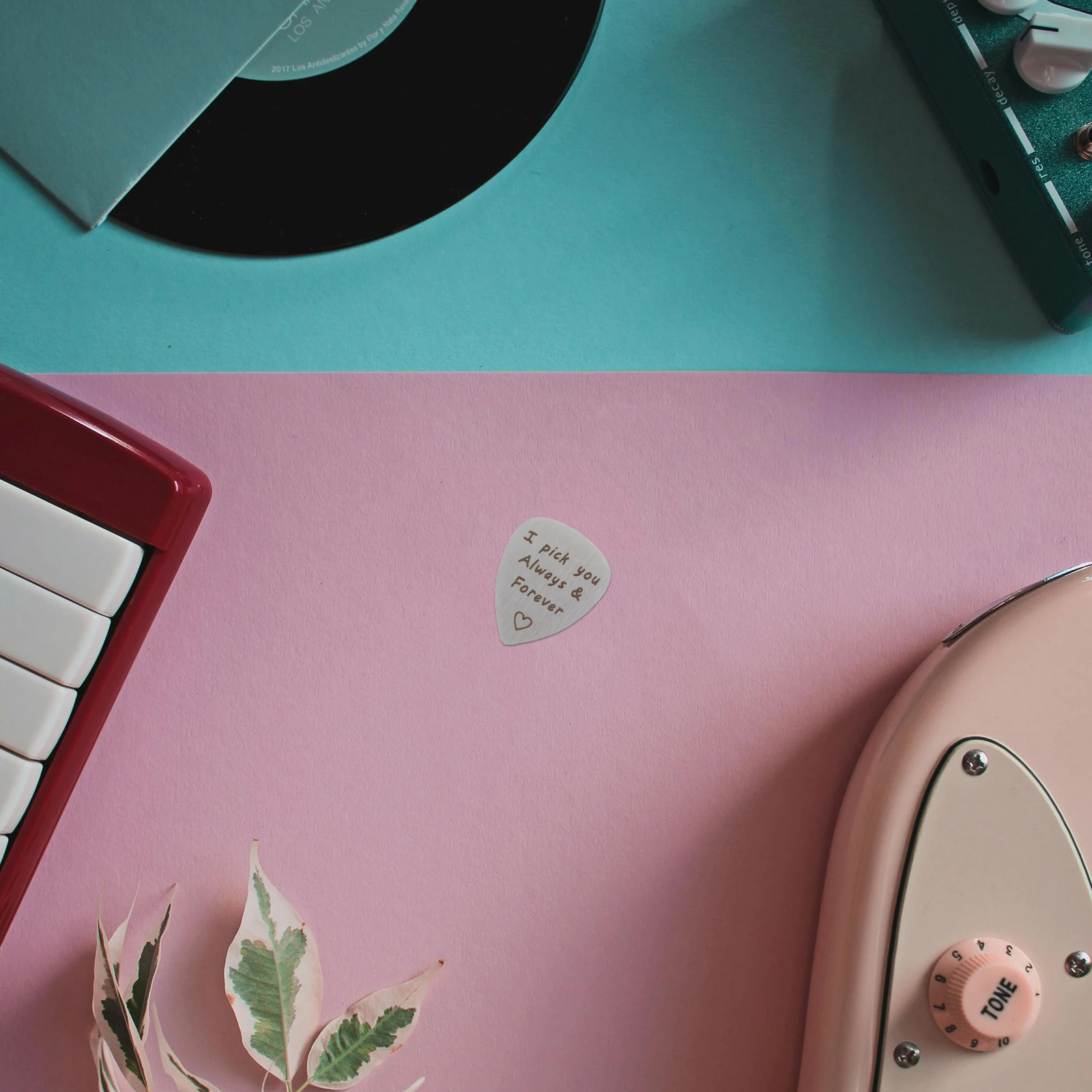 

Hand Carved Guitar Pick 316 Titanium Steel I Pick You Letter Design Professional Flexibility Polished Finish for Bass Ukulele