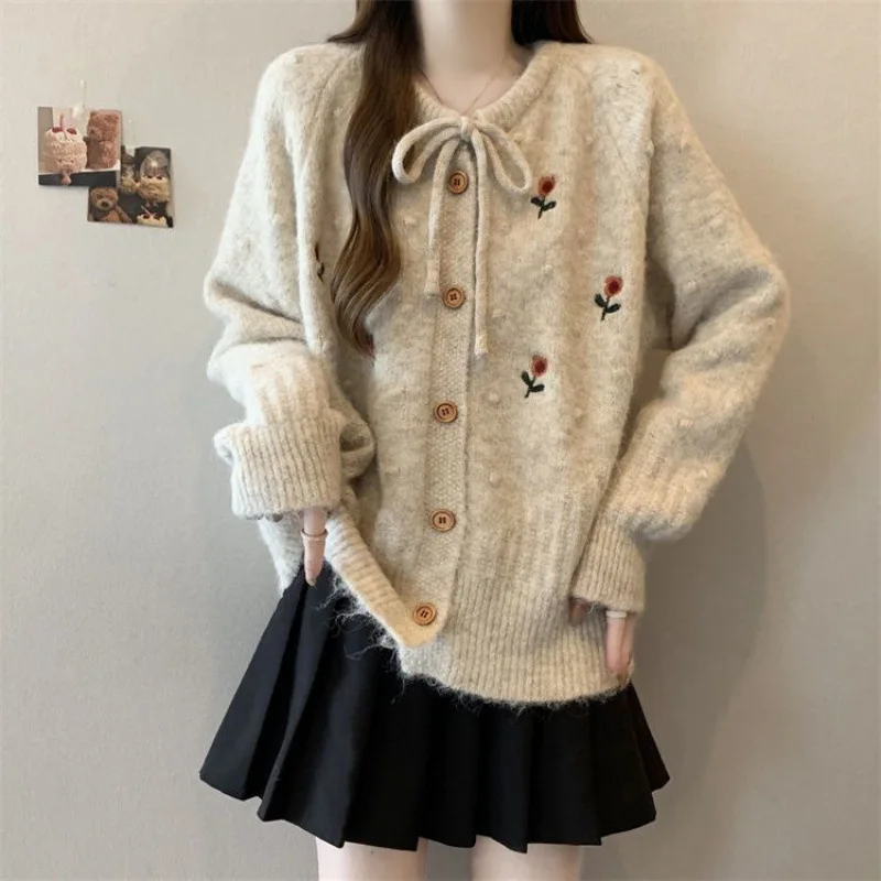 

Flower Sweater Jacket for Women's New Winter Fat Belly Raglan Sleeves Shoulder Knit Cardigan Top