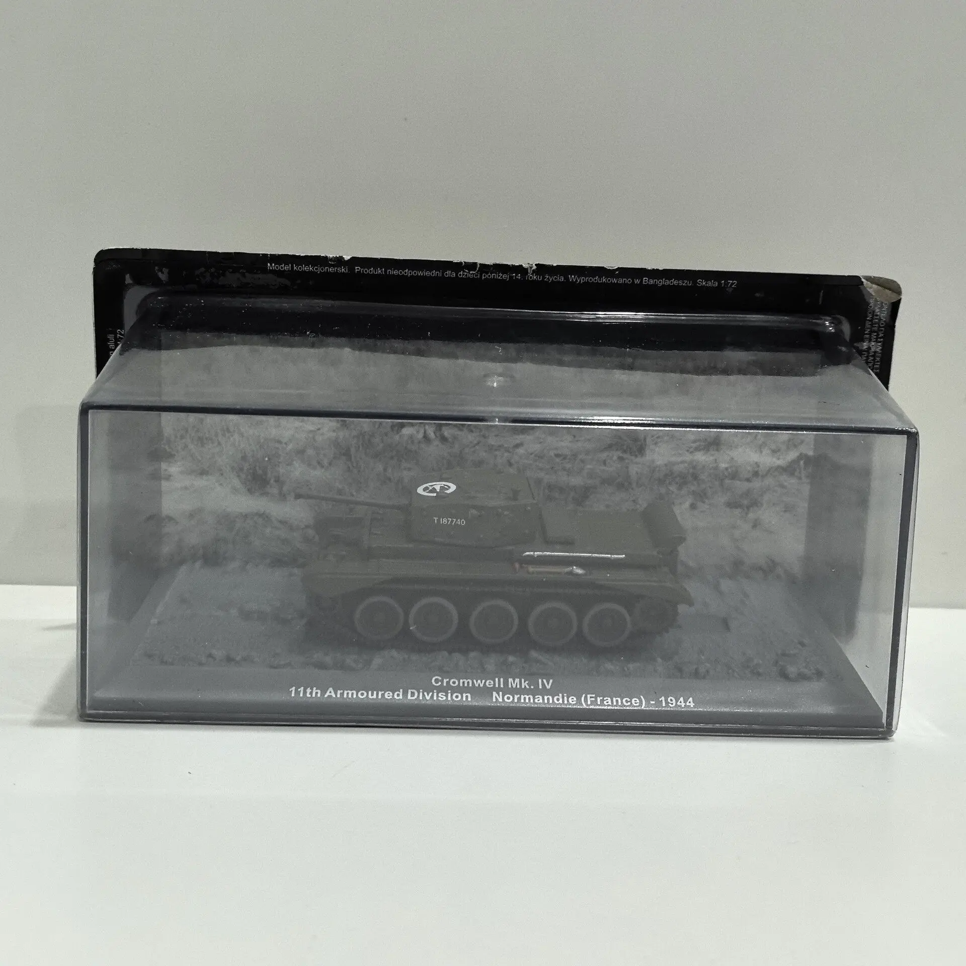 

Diecast DEA 1/72 Scale CROMWELL IV 1944 Tank 33 Alloy Car Model