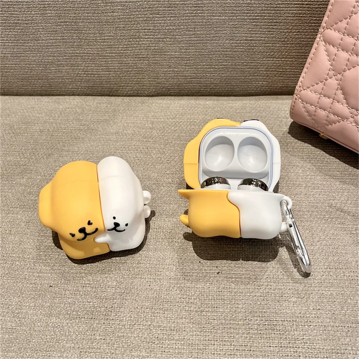 Cute Funny Dogs Design Silicone Cover for Samsung Galaxy Buds pro/Buds FE/Buds 2 pro/Buds 2/Buds live  Headphone Case with Hook