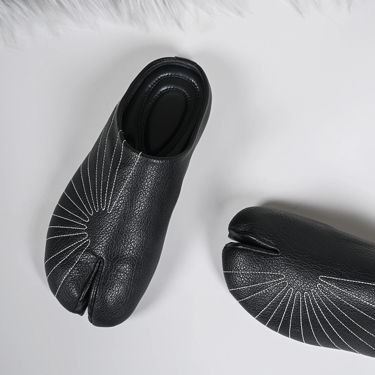 Women Split Toe Slippers Tabi Ninja Slip Toe Flats Shallow Lazy Slip On Slingback Mules Shoes Soft Slides Loafers Clog Sandals