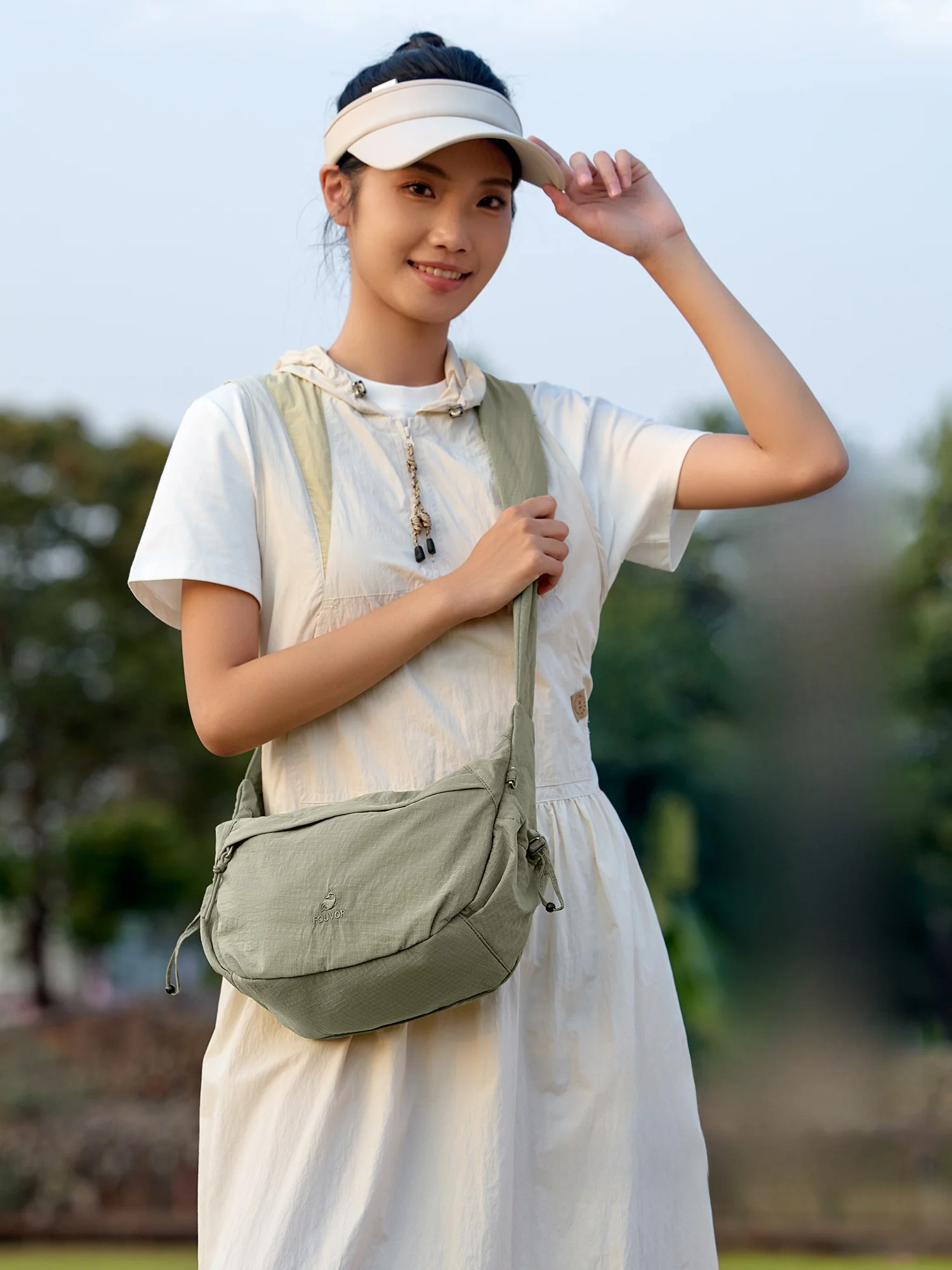 fouvor-women's-waterproof-dumpling-shaped-crossbody-bag-lightweight-casual-large-capacity-single-shoulder-commuter-bag