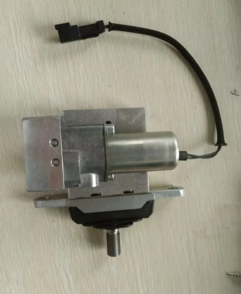 

PC300-8 PC400-8 Пилотный клапан 702-16-04290 702-16-05261 Оригинальные детали