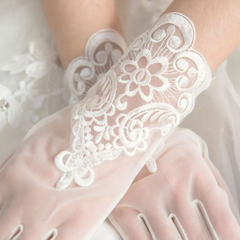 Lace Gloves Elegant Short Courtesy Summer Wrist Length Floral Embroidery Mittens for Women Girls Wedding Halloween Party