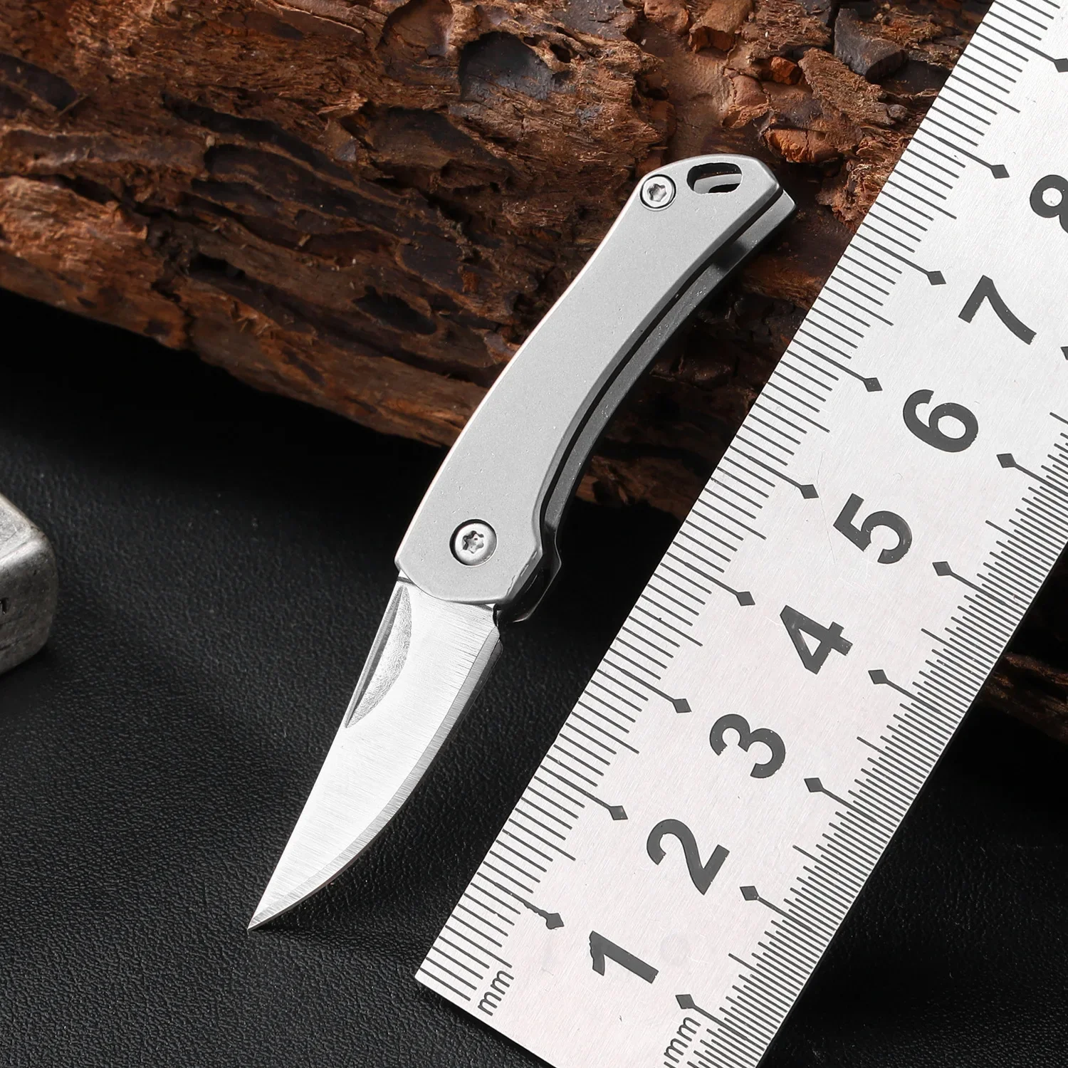 Stainless Steel Mini Knife Sharp Pocket Unpacked Express Box Opening Small Folding Knife Portable Keychain Pendant Outdoor Tools