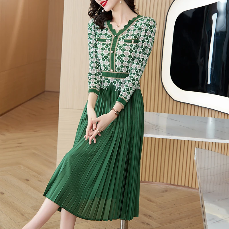 Autumn Luxury Knitted Pleated Skirt 2023 New Pleated Dress Women's Korean Version Versatile Loose Fit Holiday Dating Vestidos