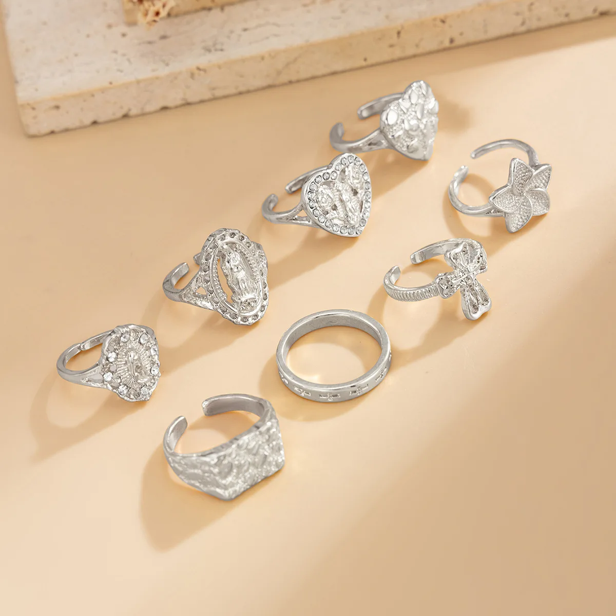 Ring Retro Adjustable Cross Portrait Flower Heart Micro Pave Rhinestone Tribal Alloy Silver Classic Elegant Jewelry for Women