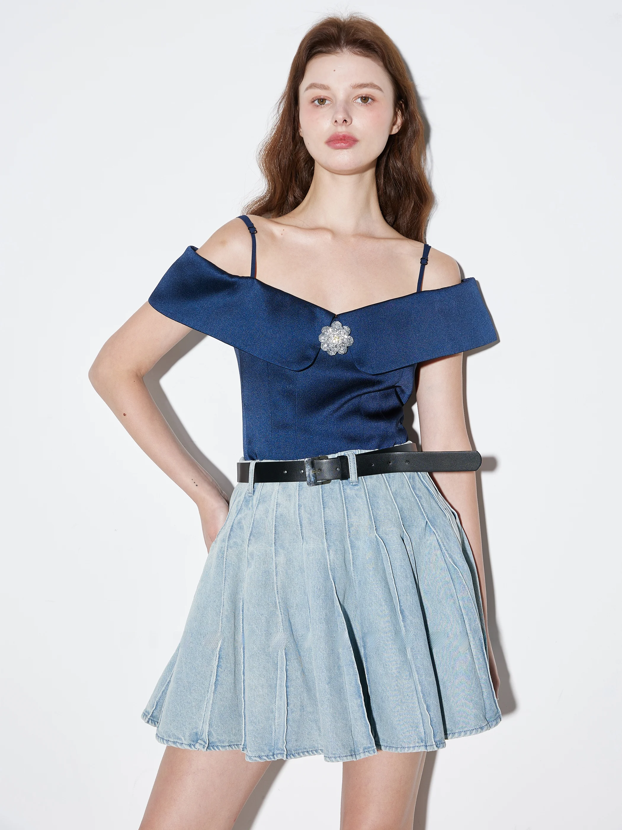 

Finocci Summer Dry 3D iny Rose High Densi Satin Quali Cool Sweet White Enhancing Unique Top Women's Faion irt