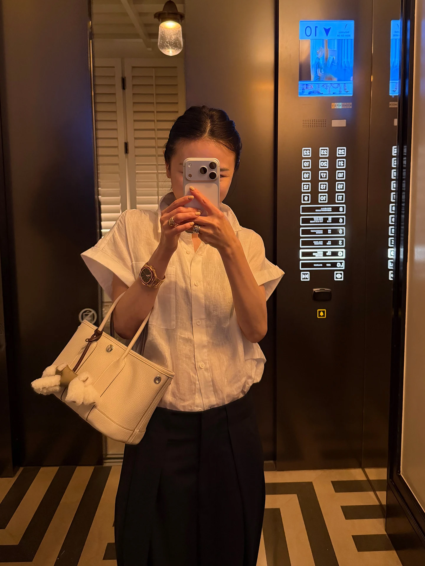 

Ayuko Heavyweight Linen Intellectual Simplest Pleated Texture Cuffed Sleeve Waist Inward Short Sleeve Shirt Casual Style