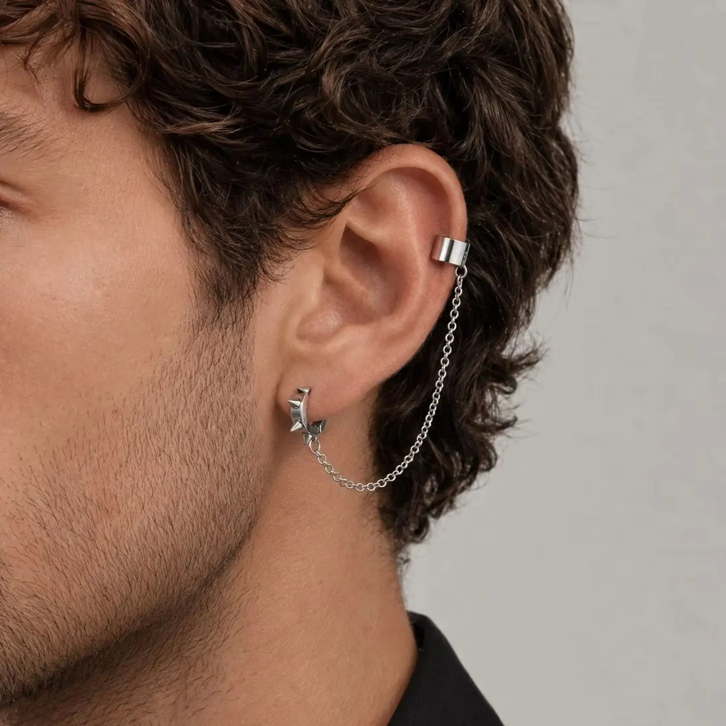 Stainless Steel Chain Ear Clip Punk Rivet Hoop Earrings Non Piercing Clip On Ear Cuff Earrings Connect Ear Bone