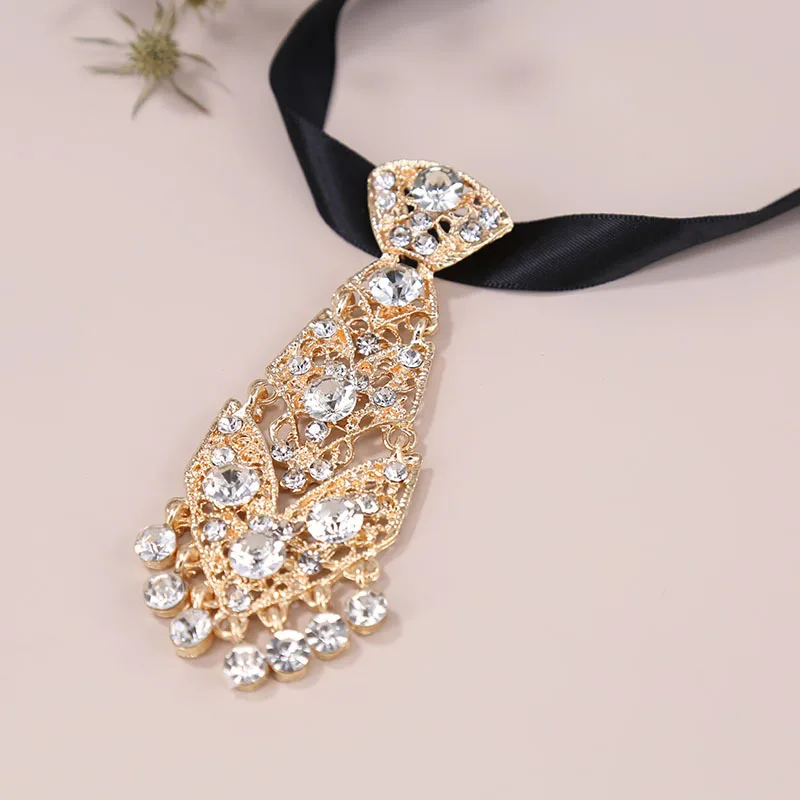 Luxury Diamond Tie For Men Vintage Rhinestones Necktie Women Wedding Dress Collar Gentleman Banquet Suit Shiny Crystal Bow Ties