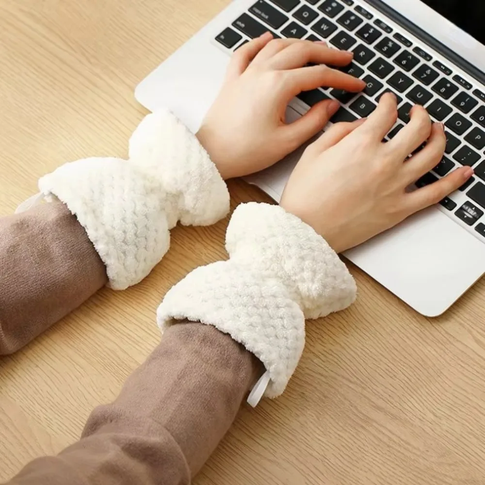 2PCS New Reusable Wristbands Prevent Wetness Waterproof Sleeve Wrist Sweatband Water Absorption Washband Belt