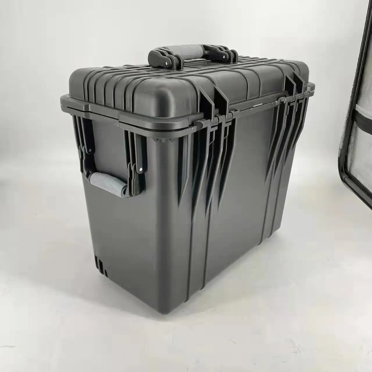 

DPC093 Заводская продажа Жесткий водонепроницаемый противоударный пластиковый чемодан для инструментов тележки для оборудования с колесами и тягой