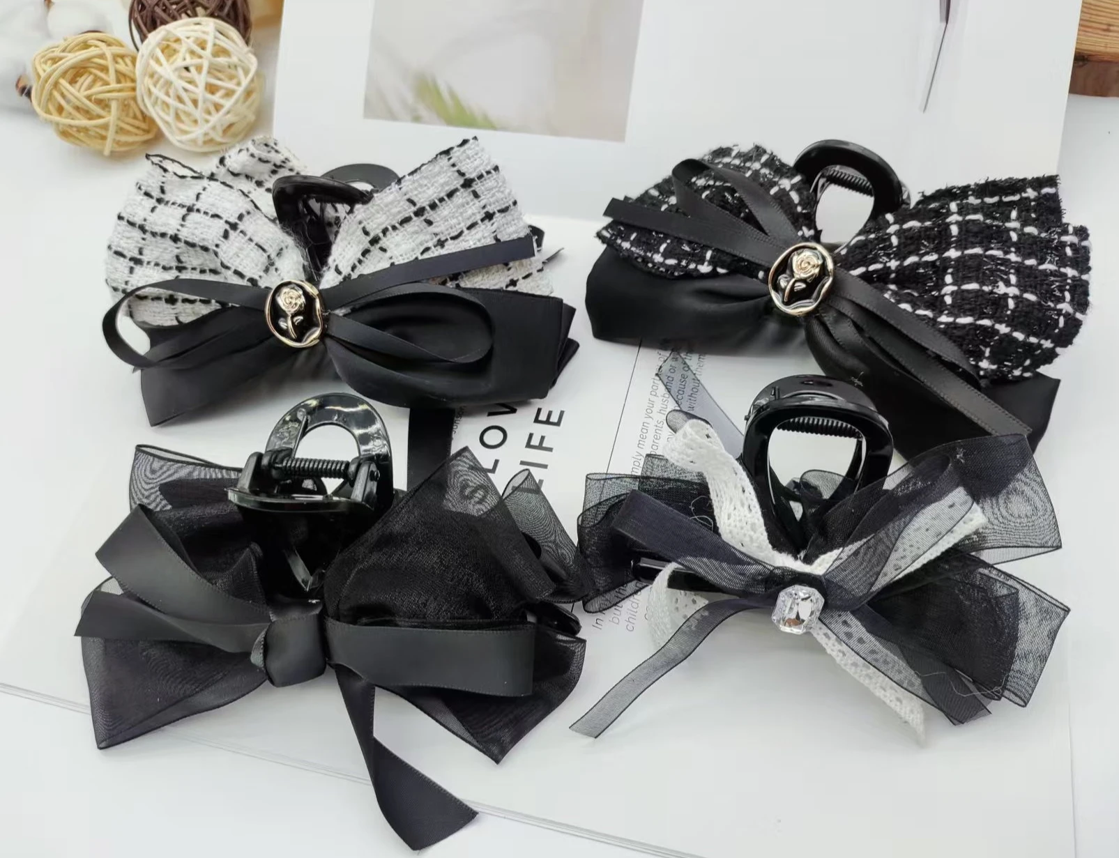 

2025 New! Xiaoxiangfeng High - End Bow & Rose Shark Clip - Fashionable Back Head Plate Hairpin Hair Clips for Women