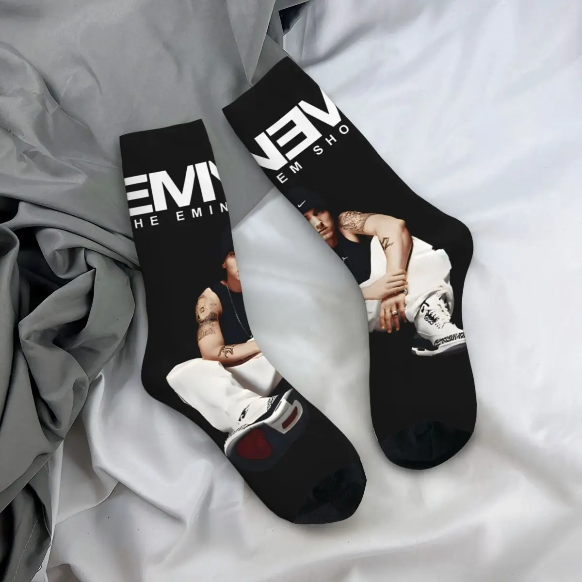 Chaussettes rétro Harajuku Eminem Street Style pour hommes, chaussettes d'équipage décontractées, nouveauté, détail en gros plan