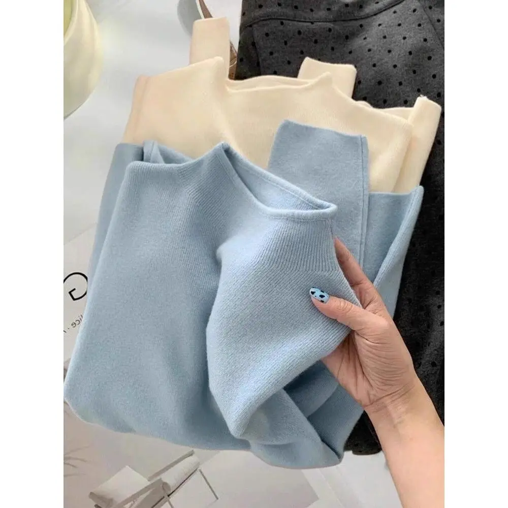 

Unique Milk Blue Knitted Base irt f High Collar Women's Autumn Winter 2025 Sle Super White Looking Knitted Sweater Top