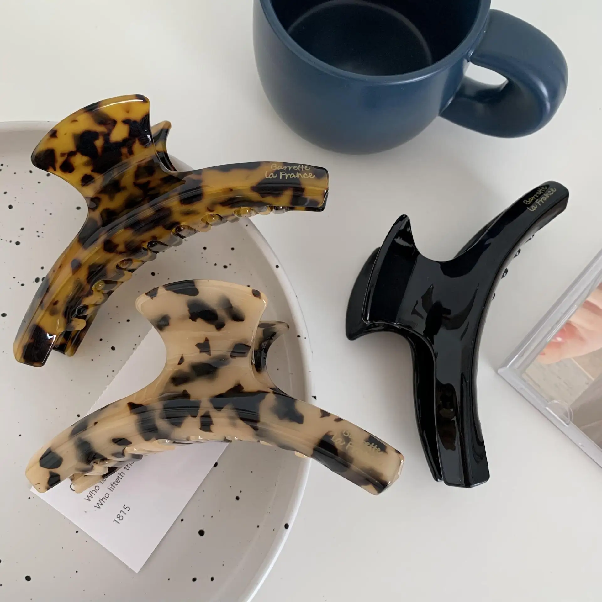 Hair Claw Clip Acetate Leopard Tortoiseshell Large Curved Strong Grip Back Head Girls Daily Soft Portable Premium Cute