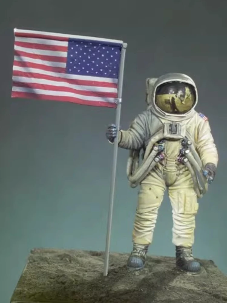 54Mm 1:32 Die Casting Resin Model Assembly Kit, GK, Resin Lunar Model, Unpainted (without flag)
