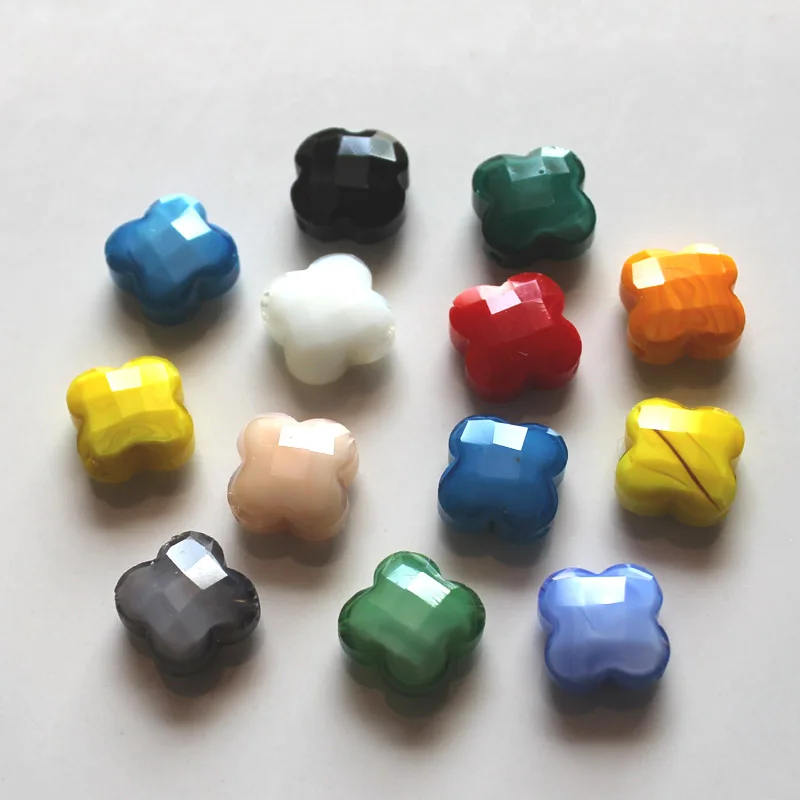2023 Newly 4 Leaves Flower 12mm 30pcs Glass Crystal Bead Cross Pendant Beads for Jewelry Diy Making Accessories Wholesale