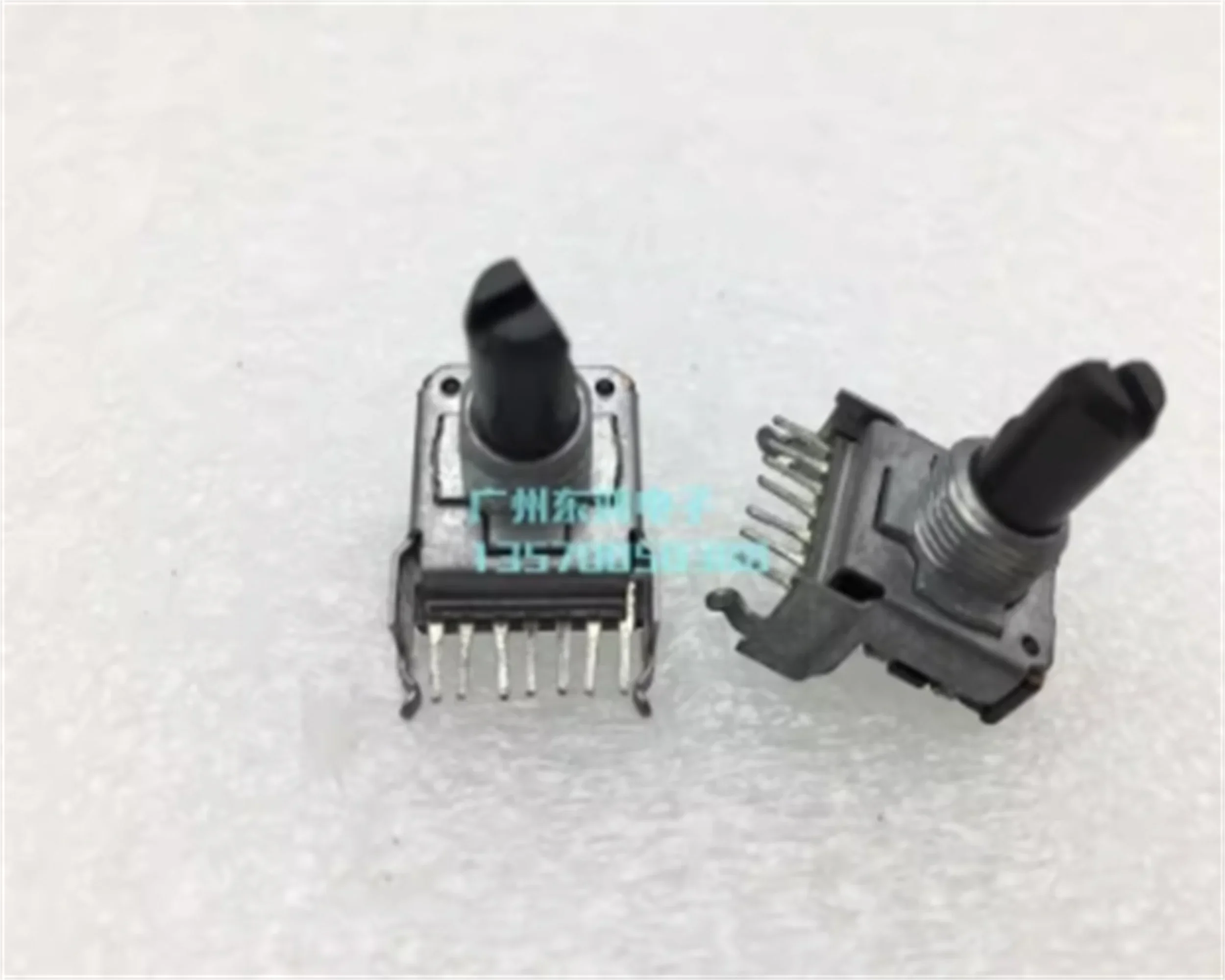 2 PCS NOBLE Empire brand potentiometer RK14 type B103k point midpoint shaft long package thread measurement 13mm shaft 7 feet
