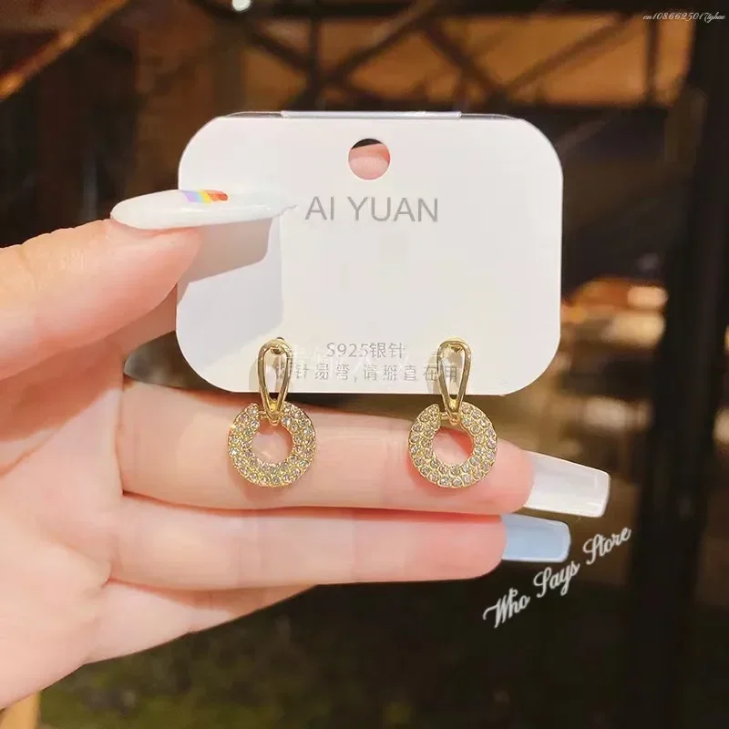 925 Sterling Silver Female Luxury Crystal Round Stud Earrings Vintage Wedding Jewelry White Zircon Stone Earrings Wholesale