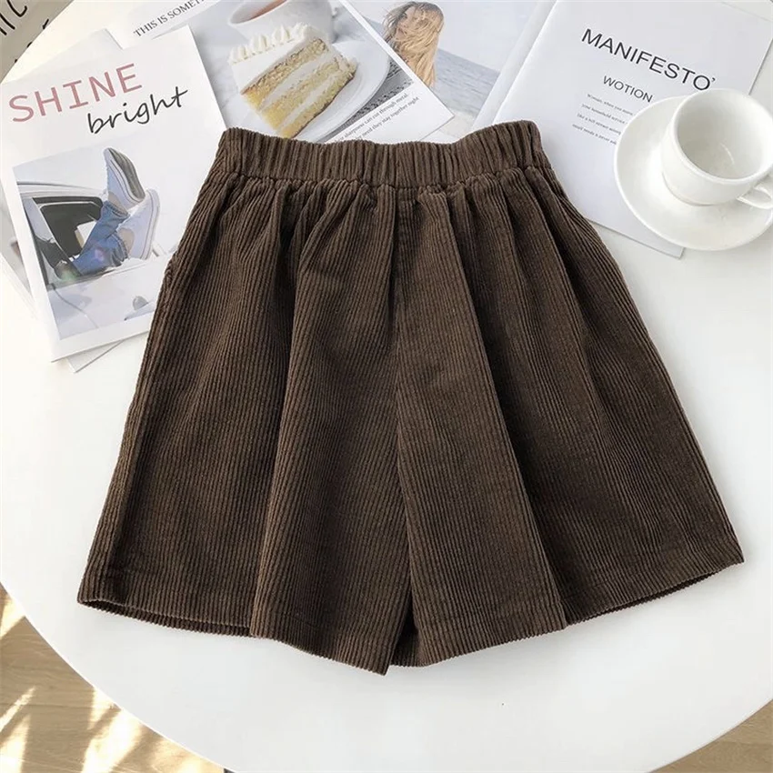 Gowyimmes 2025 빈티지 여성 하이 웨이스트 코듀로이 반바지 캐주얼 레이디 솔리드 와이드 레그 반바지 빅 사이즈 소녀 반바지 streetwear PD1833