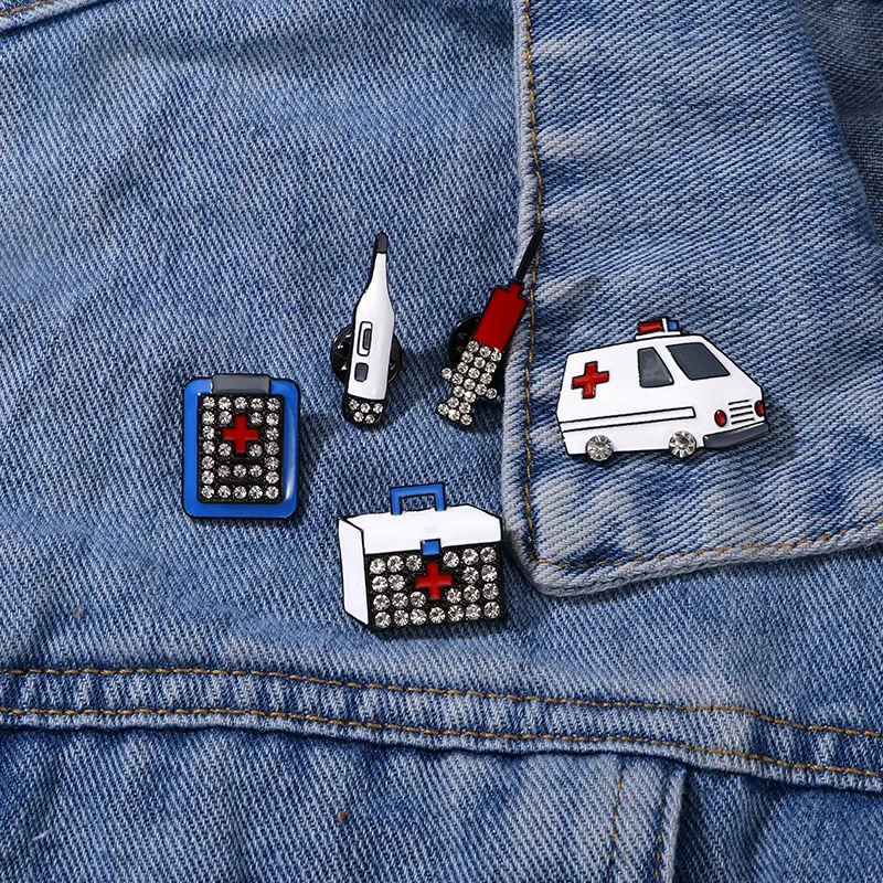 Funny Nurse Doctor Badge Medical Supplies Theme Crystal Brooches Mini Thermometer Syringe Ambulance Shaped Rhinestone Pins