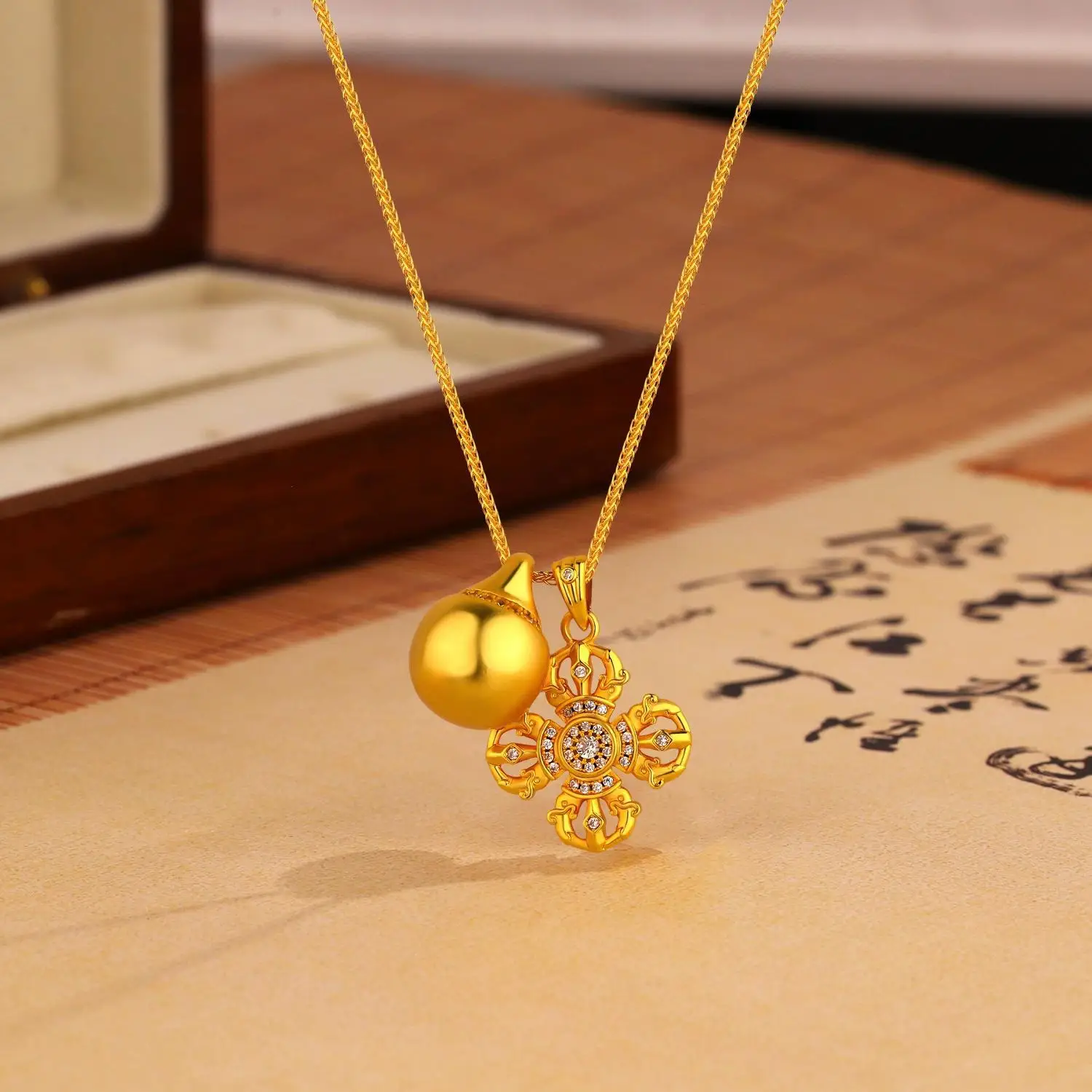 

Luxury fashion 24K real gold Round ball Cross Diamond Pestle pendant necklace 999 pure gold micro-inlaid zircon design ancient c