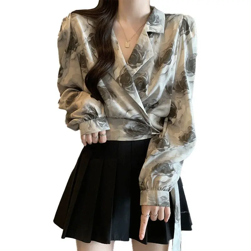 

2025 Vintage Blouse with Suit Collar for Women Puff Print Long Sleeve Cropped Shirt Elegant Tie Front Design Chic Aesthetic
