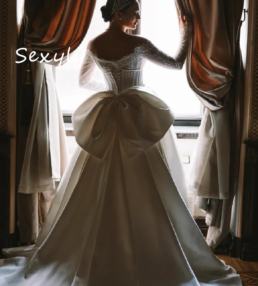 ชุดแต่งงานนางเงือกที่งดงามพร้อมรถไฟที่ถอดออกได้อารบิกดูไบลูกไม้ชุดเจ้าสาวแขนยาวปิดไหล่เจ้าสาวที่กำหนดเอง